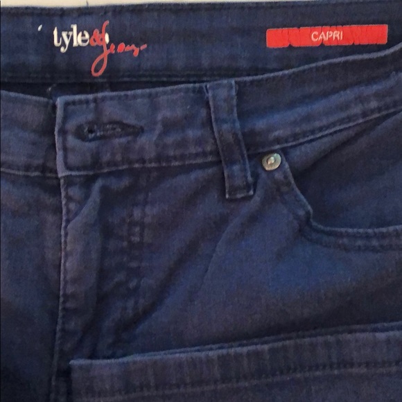 Style and Company Jean Capris - Picture 2 of 4